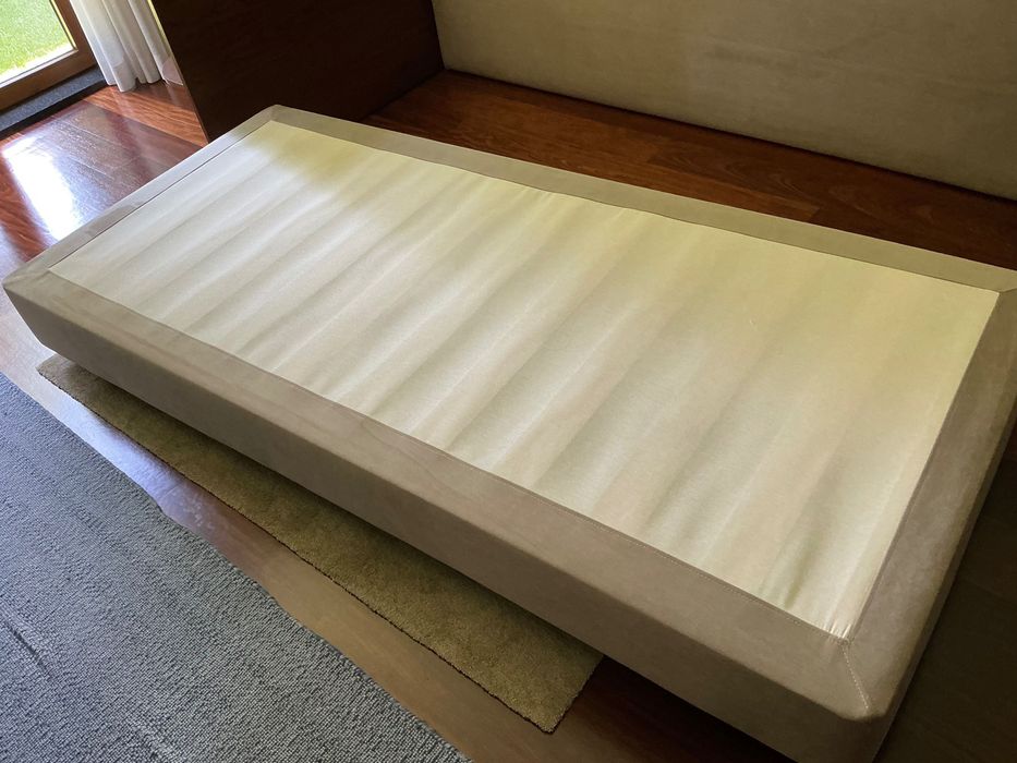 Cama de solteiro com colchão