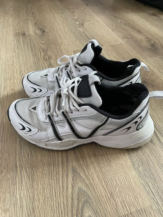 кросівки New Yorker