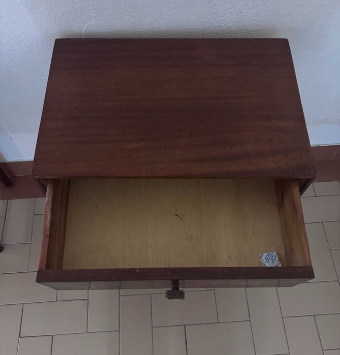 Mesa de Cabeceira Vintage / Mid-Century Modern