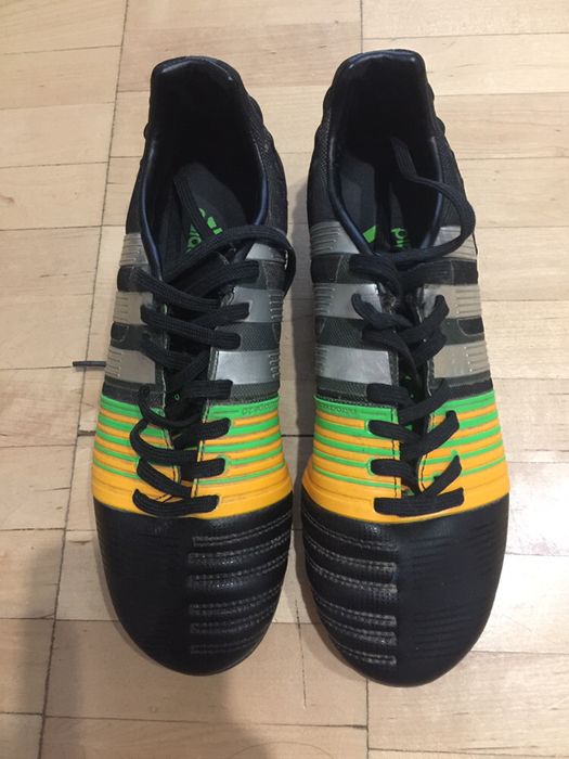 Футбольные бутсы Adidas