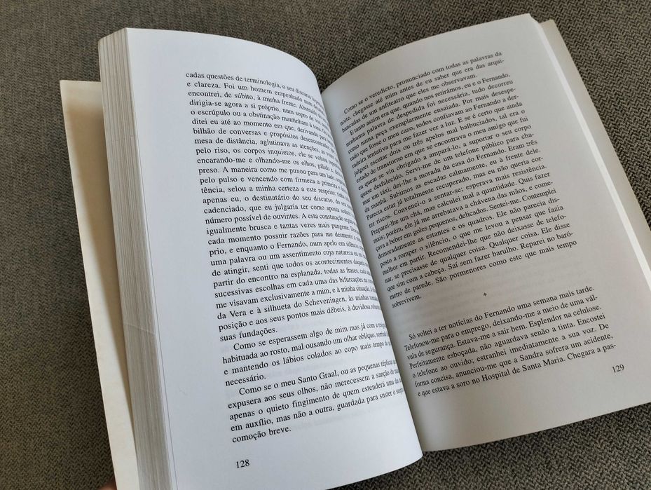 Livro "Benoni" de Alexandre Andrade