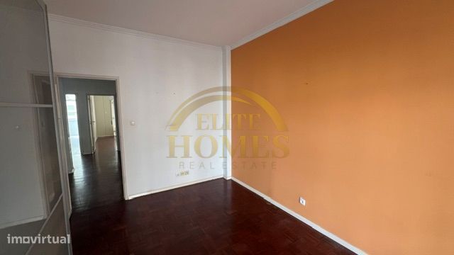 Apartamento T2 em Oeiras.