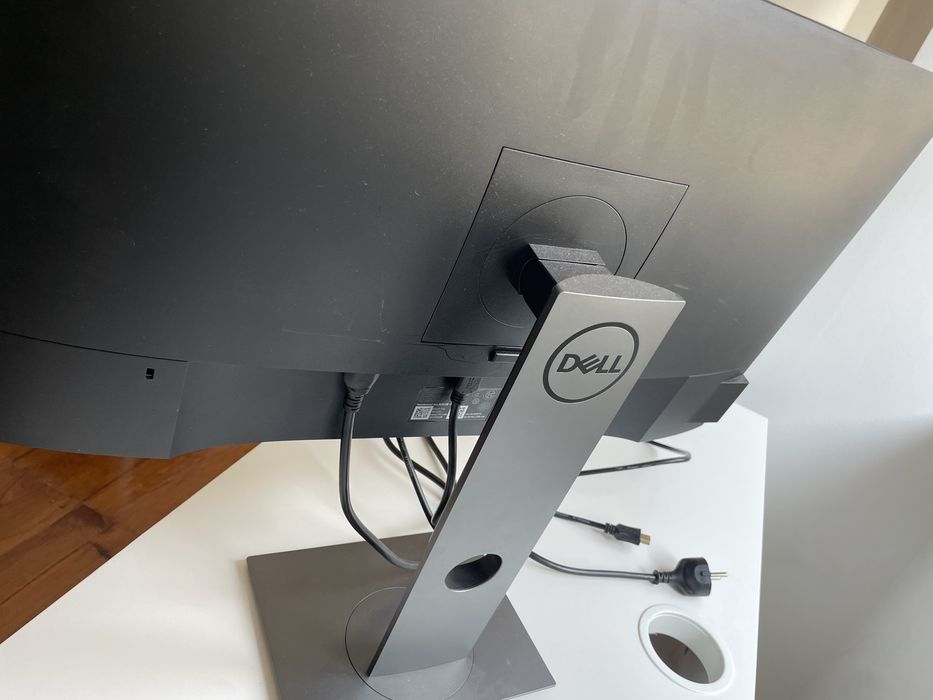 Monitor Dell 24”