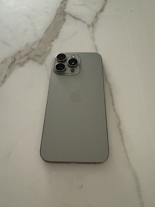 Iphone 15 pro max 256 G