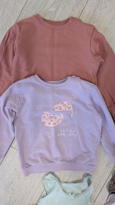 Набір одягу для дівчини 98 розміру