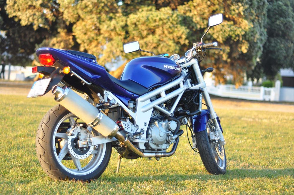 Hyosung Comet 650 V-Twin