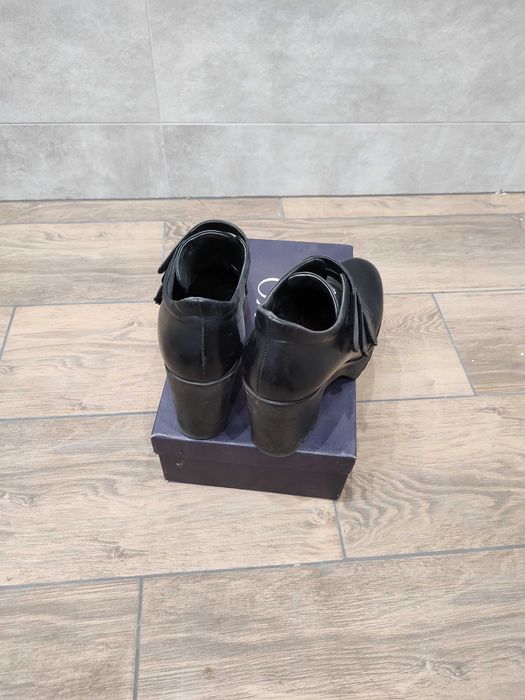 Buty damskie skórzane czarne półbuty 38/39 Ryłko 25,5 stan bdb