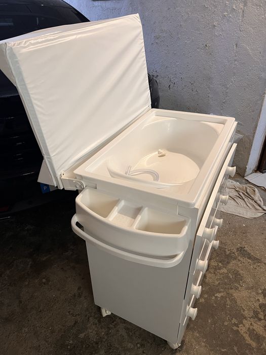 Comoda para quarto de Bebe