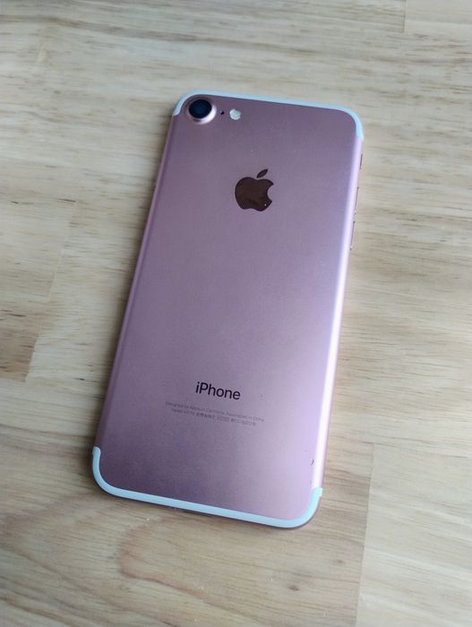 iPhone 7 32GB - bez blokad - sprawny z iOS 11.3