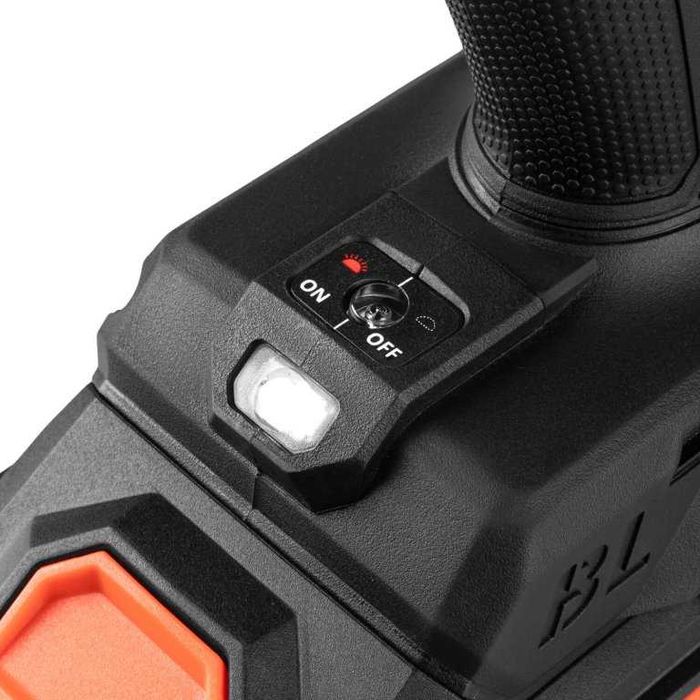 Акумуляторний дриль-шуруповерт Dnipro-M CD-200BC KIT