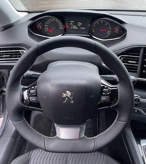 Оренда авто 2017 року, розхід 4-5 літрів дизеля