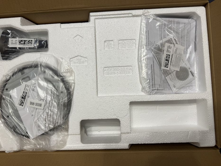 Монитор  Samsung 24” Curved