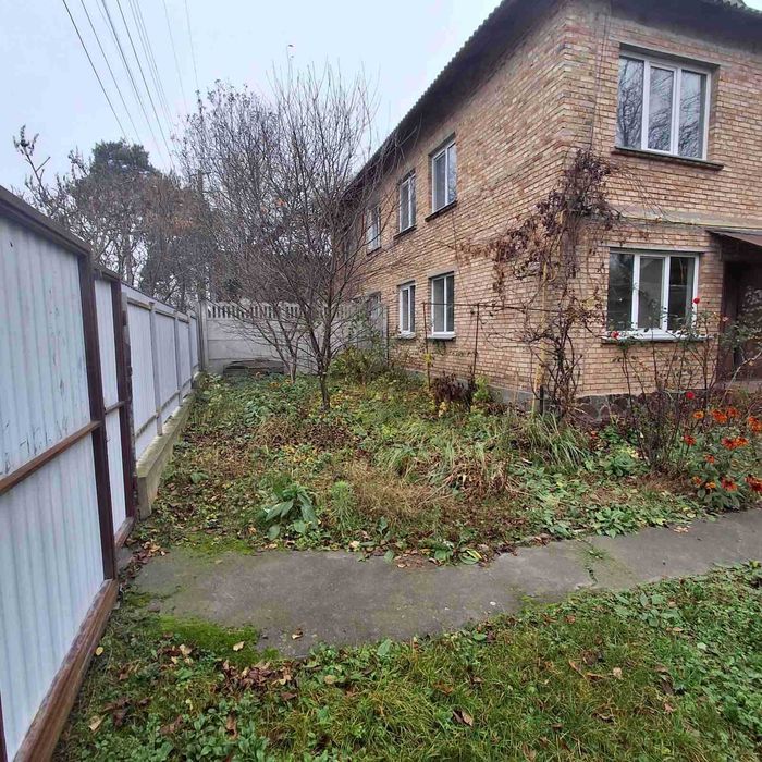 Продаж житлового  будинку 120 кв м  смт Немішаєво