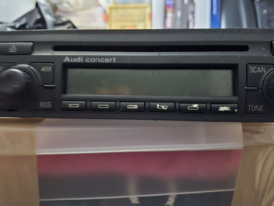 Vendo rádio CD  audi