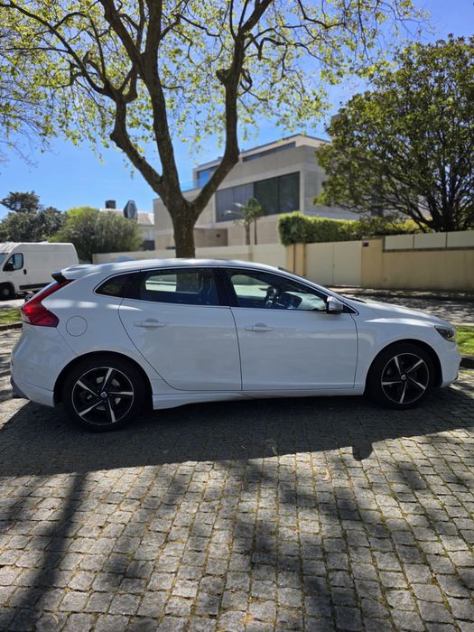 Vendo Volvo V40 R design 2015 D2
