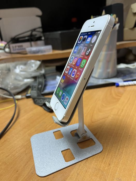 Iphone 5s 16gb r sim 100% акб