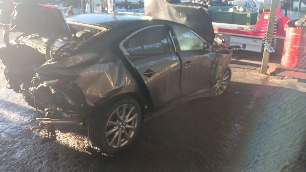 Запчасти Разборка Двери Mazda 3 BP Sedan Мазда 2024 Седан ВР