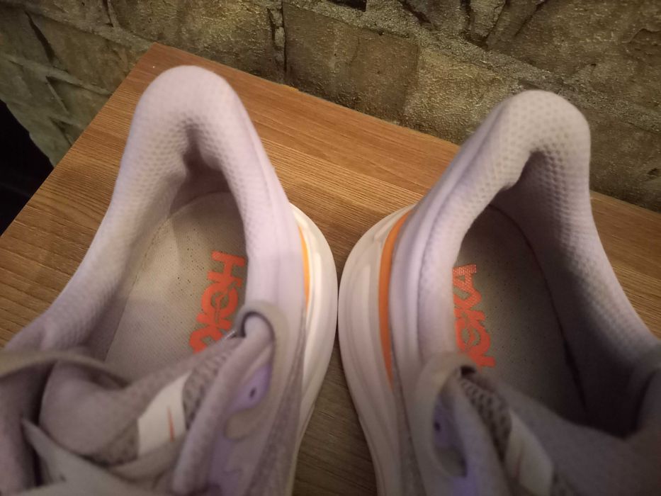 Кроссовки HOKA BONDI 9 размер 41-42  26,5 стелька унисекс.