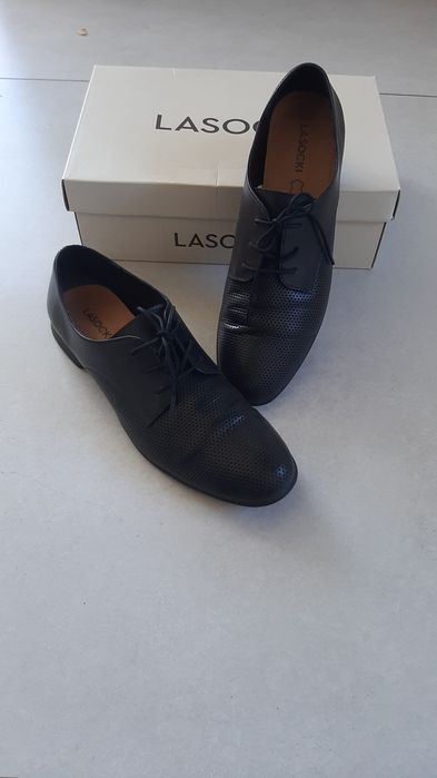 Czarne skórzane eleganckie półbuty damskie sznurowane Lasocki 40 rozmi