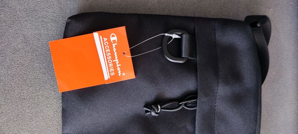 Torebka listonoszka Champion nowa