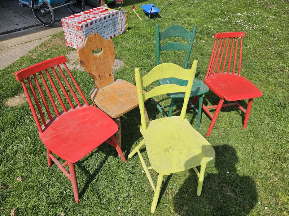 sprzedam pięć retro krzeseł