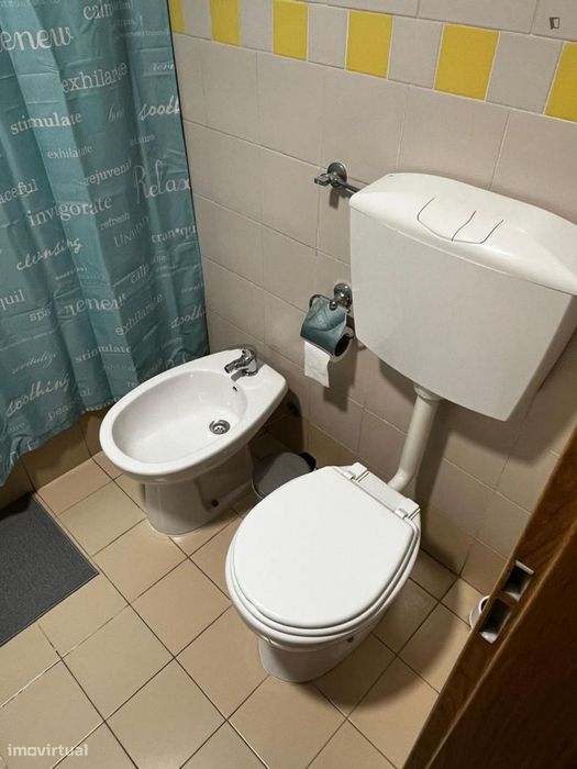 Quarto - localizado em Lumiar Lisbon