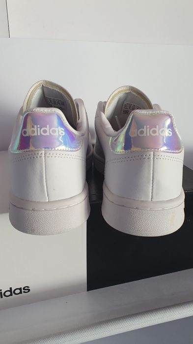 Buty sportowe Adidas Advantage women w rozmiarze 39 1/3