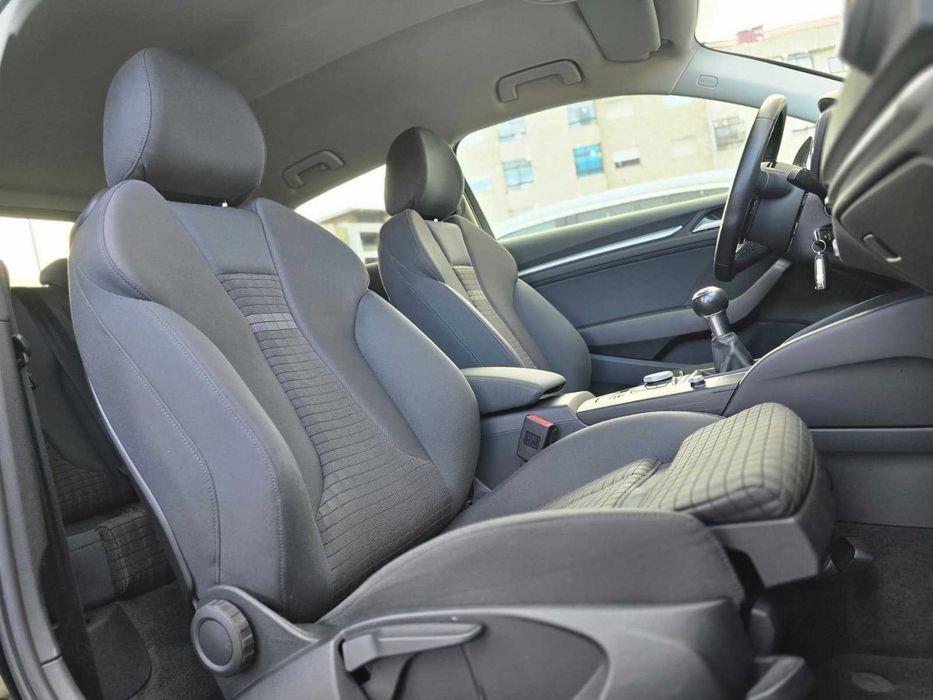 AUDI A3 S LINE PLUS 1.6TDI 110CV "LOOK RS3"
