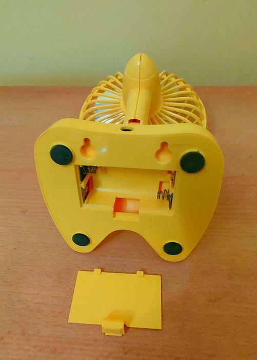 Wentylator, wiatrak biurkowy Boss Classic na 2 baterie AA