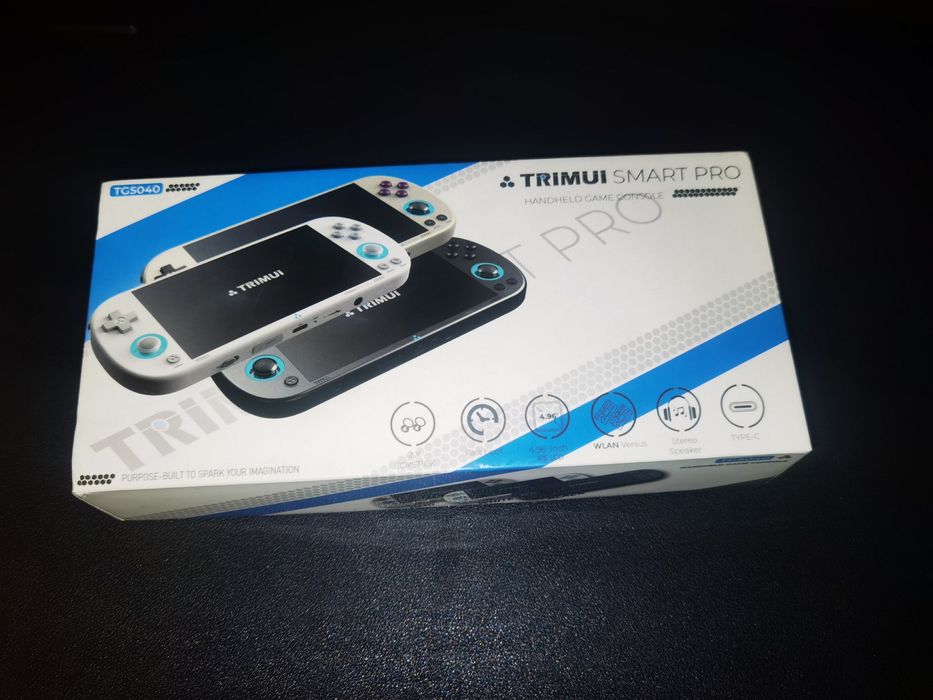 Игровая портативная приставка Trimui Smart Pro + MicroSD 128GB (IPS 4.96")