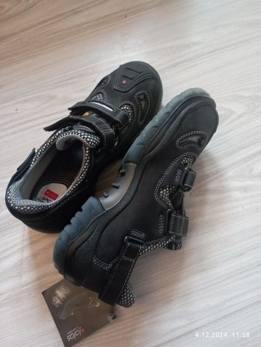 Buty jalas Challenger rozm 41 nowe wkładka 27,5 cm nowe