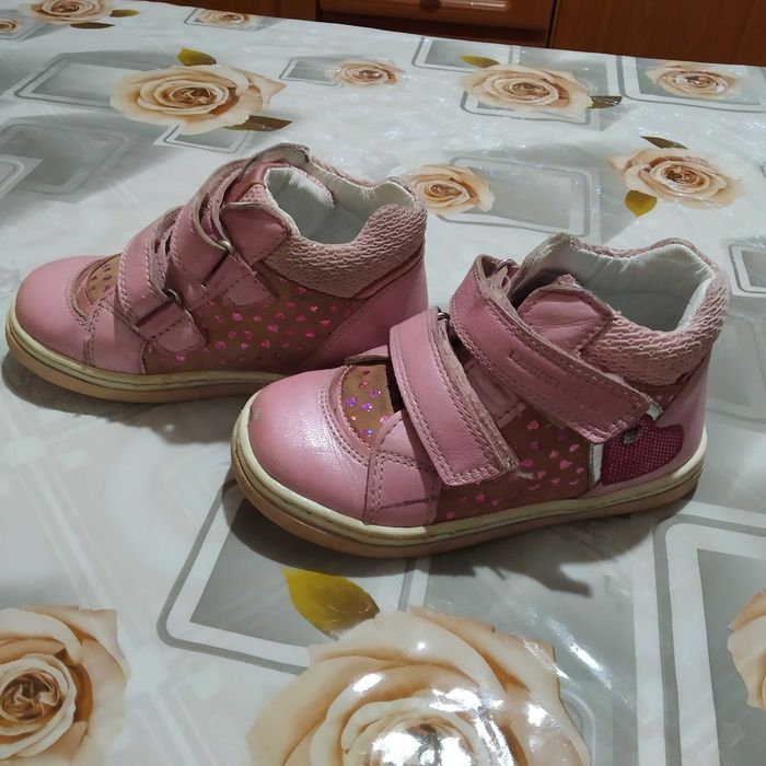 Шкіряні туфли  кросовки  ботинки для дівчинки від lasocki 24 р-15,5 cm