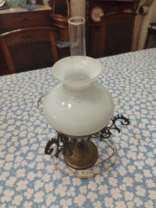 Candeeiro latão, funcional