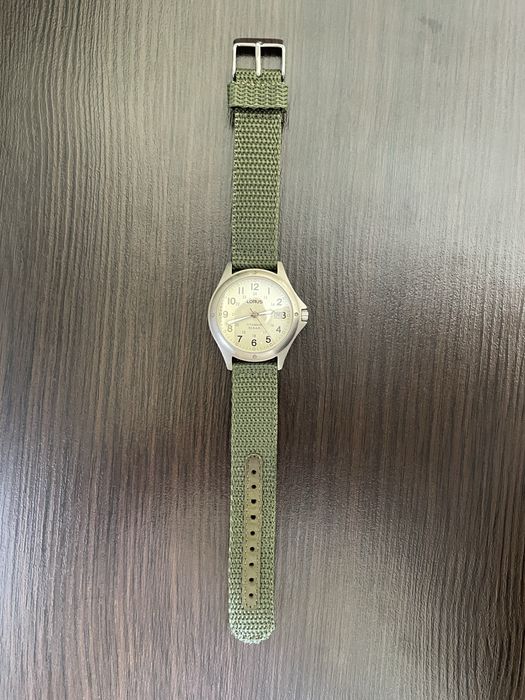 Lorus field watch RG877CX9 tytan, szafir, wr100
