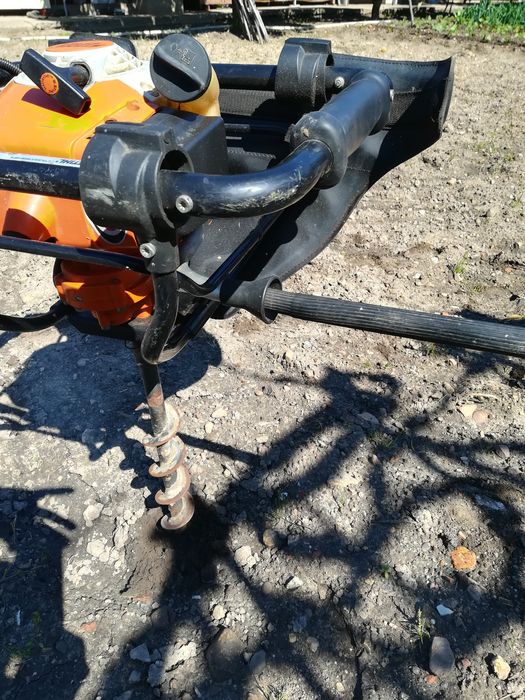 Perfurador de solo - Abre buracos