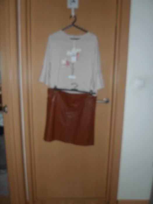 blusa da marca Fórmula + saia da marca EASY WEAR