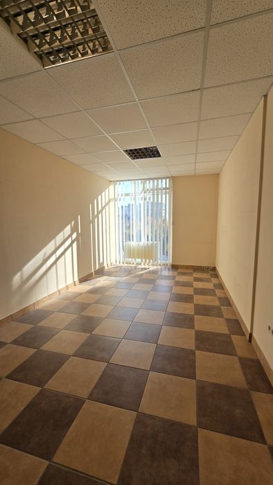 Вільний для оренди ОФІС Рівненська 5а