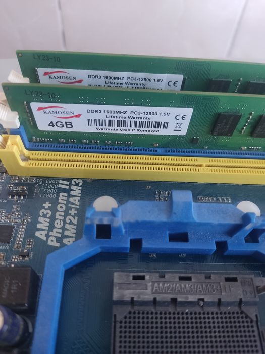 ASRock N68C-GS FX. FX4100 8gb 1600