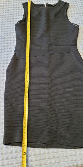 Продам сукню, чорна сукня