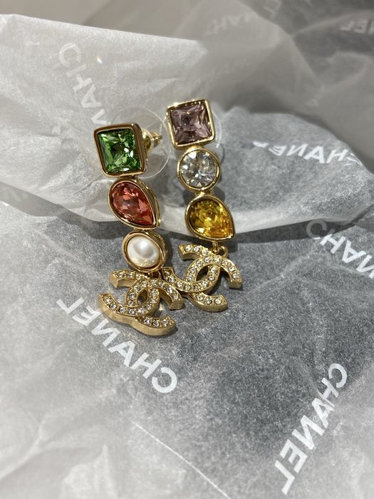 CHANEL® Luksusowe perły CC® kolczyki ekskluzywna biżuteria