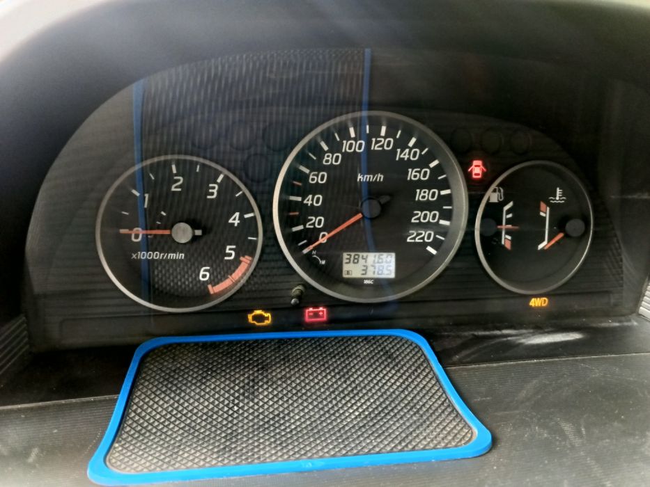 Nissan X- trail 2.2 dCi