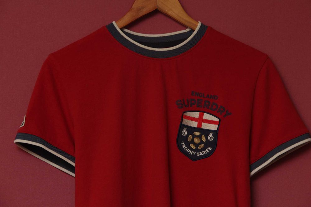 Superdry England trophy series рр S футболка из хлопка