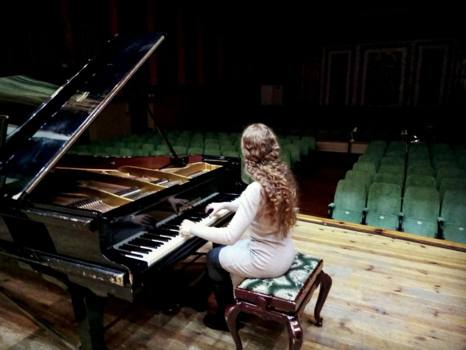 Уроки фортепиано и вокал -250 (350) грн.