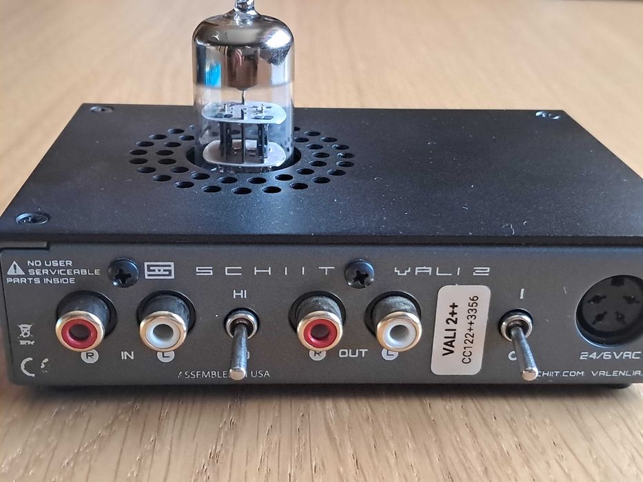Amplificador de auscultadores Schiit Vali 2+×