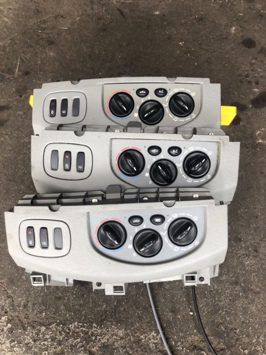 Panel sterowanie klimatyzacji klimy AC Trafic Vivaro Primastar częsci