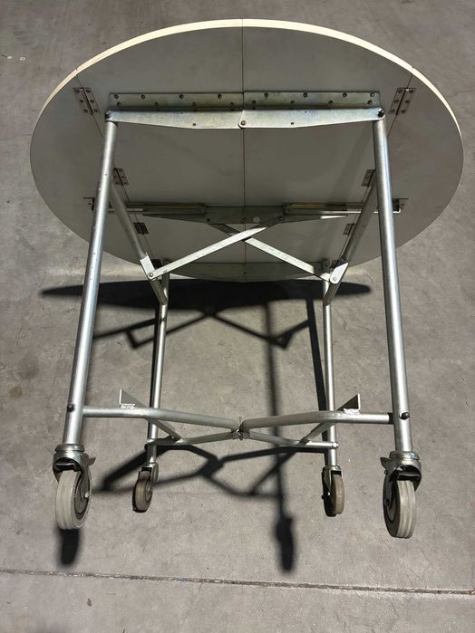 Mesa Retrátil com rodas - Qtd. 2 Und.