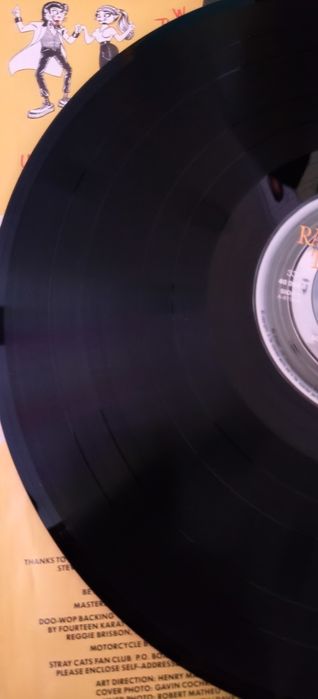 Stray Cats 
Raw N rave with the  stray

Stray Cats 
Stray Cats

Capas