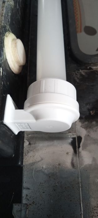 Wodoszczelne oprawy do akwarium na świetlówkę T8 G13