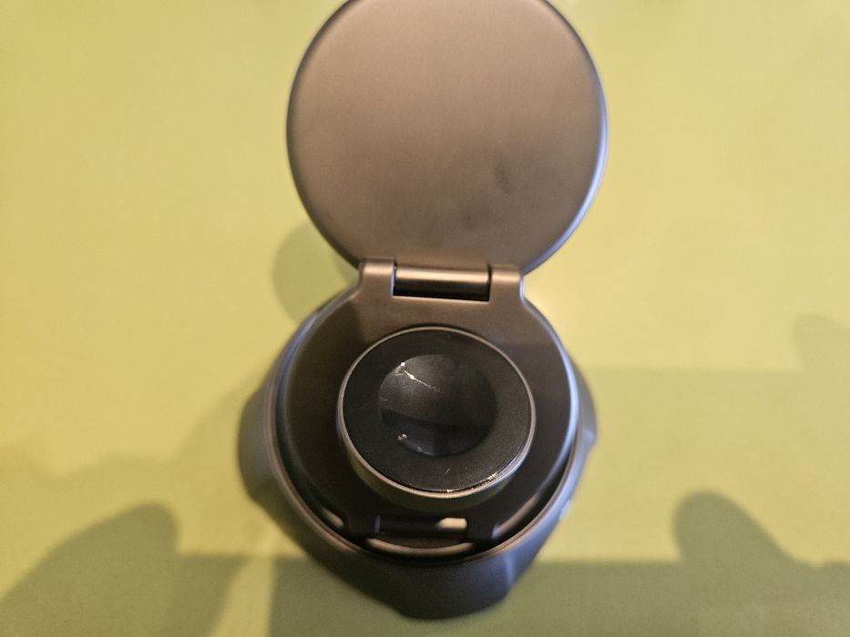 Carregamento sem fios três em um