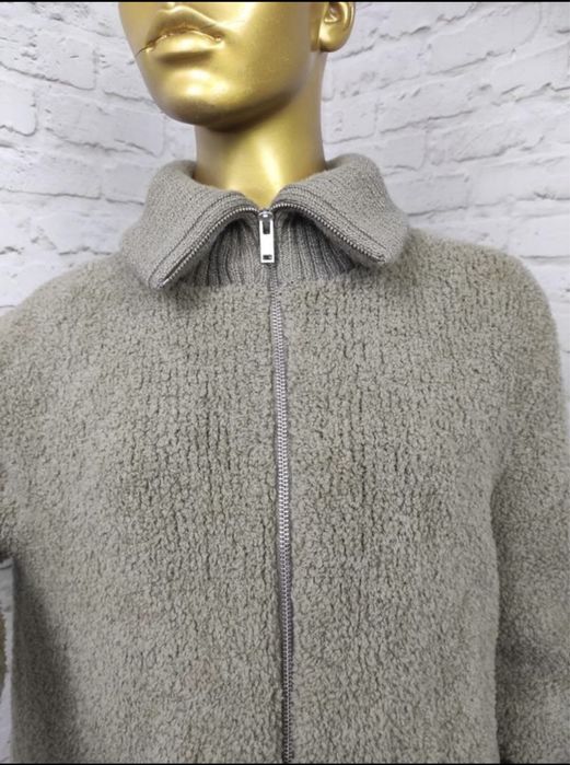 Бомбер тедді від Cos